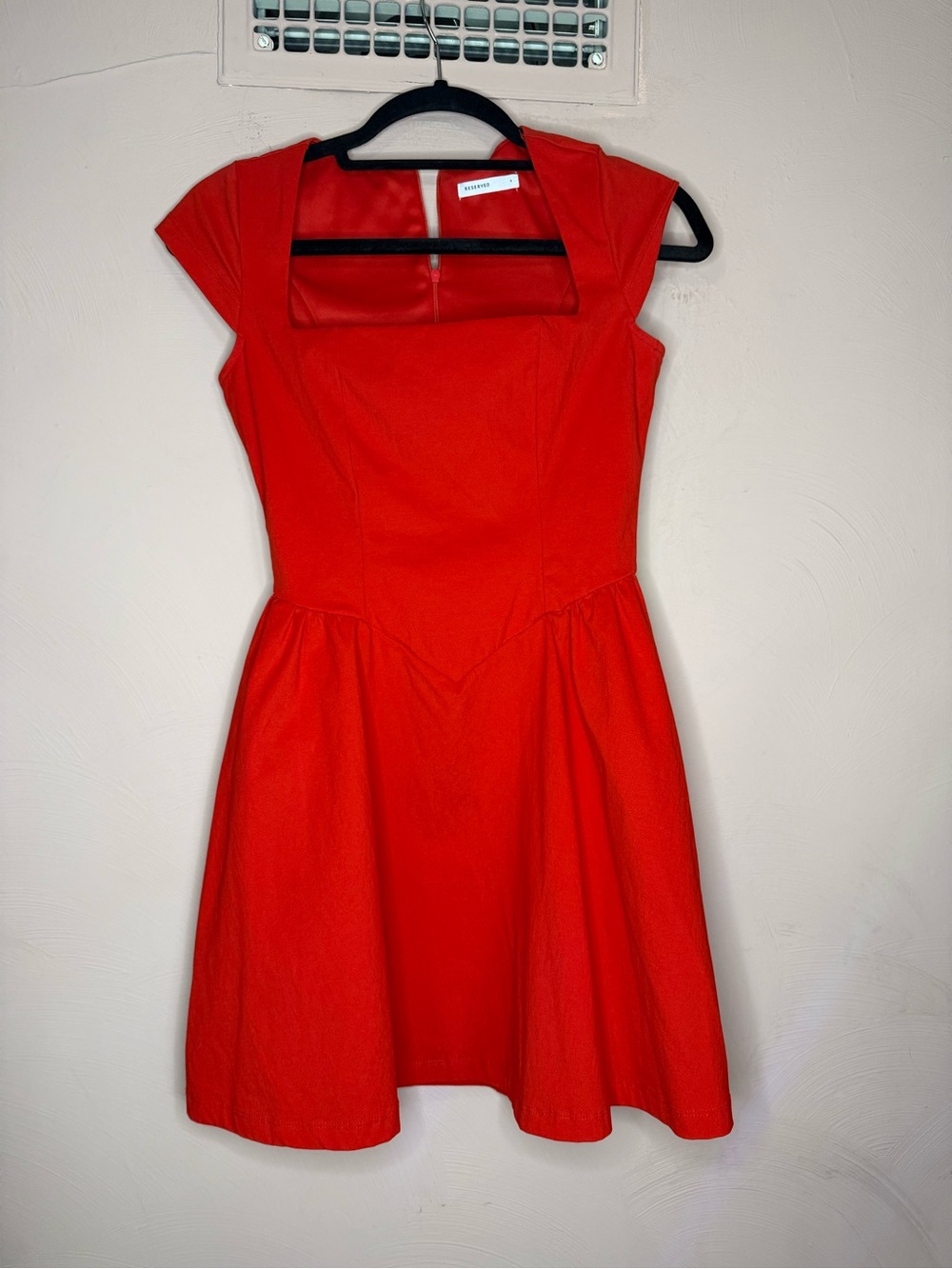 Square neck mini